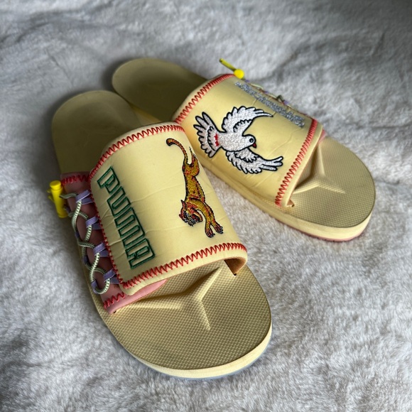 PUMA x KIDSUPER STUDIOS PUMA Wilo Slides Mellow Yellow-Peach Beige - Picture 2 of 7